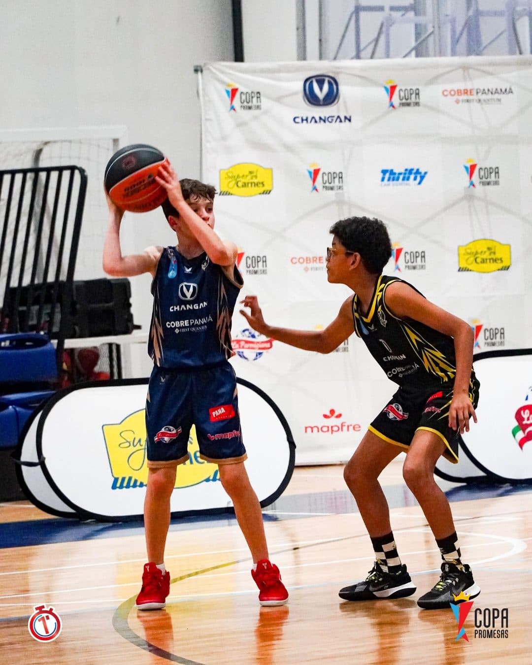 Colegio Javier vs AIP Fighting Owls — foto 1