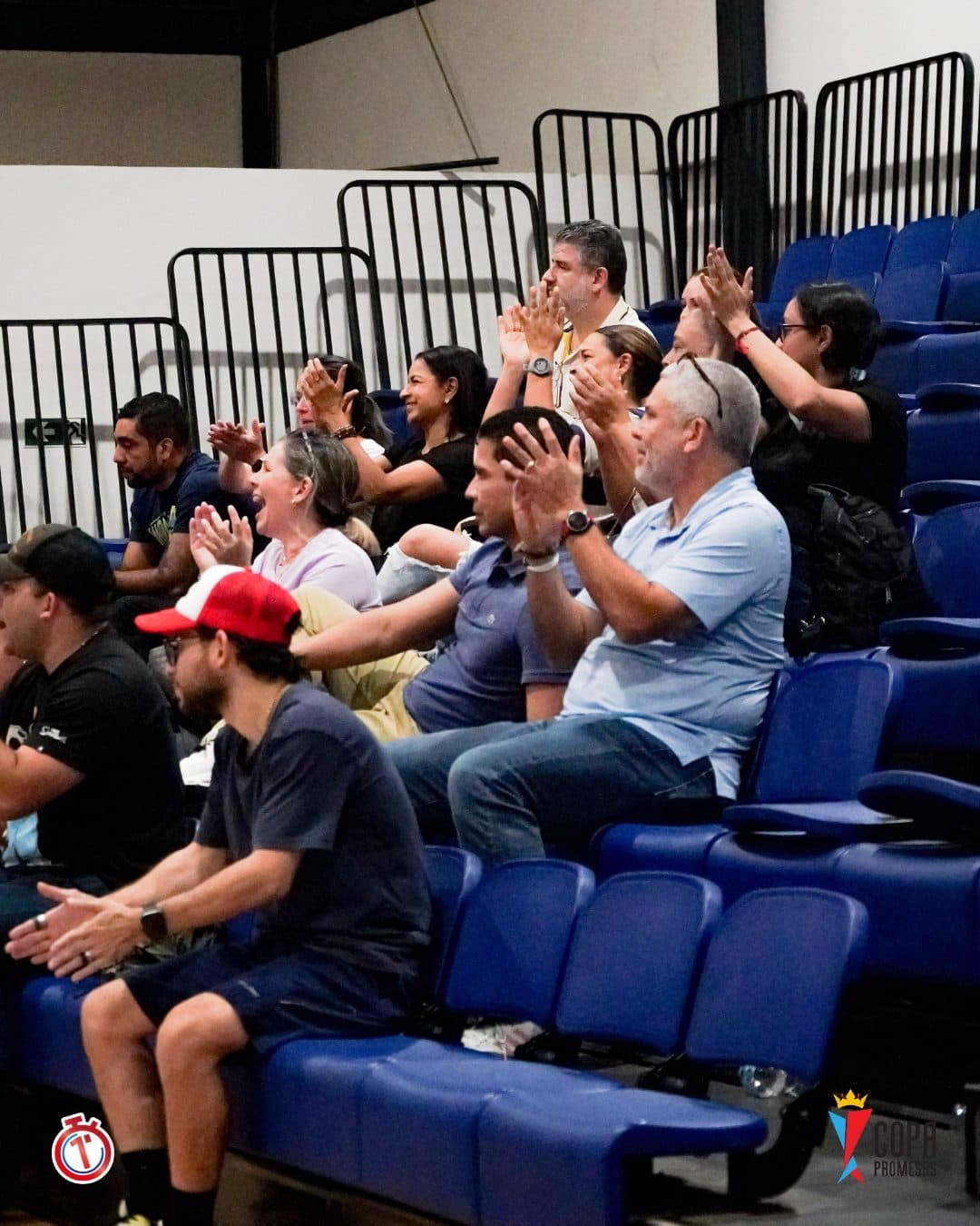 Colegio Javier vs AIP Fighting Owls — foto 5