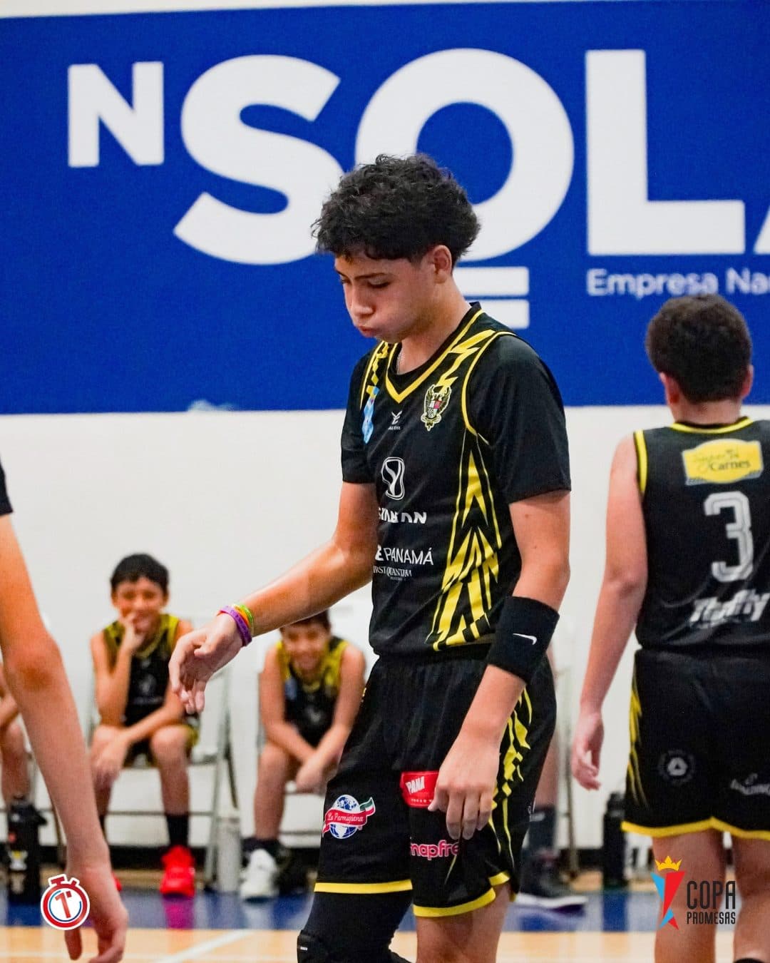Colegio Javier vs AIP Fighting Owls — foto 6