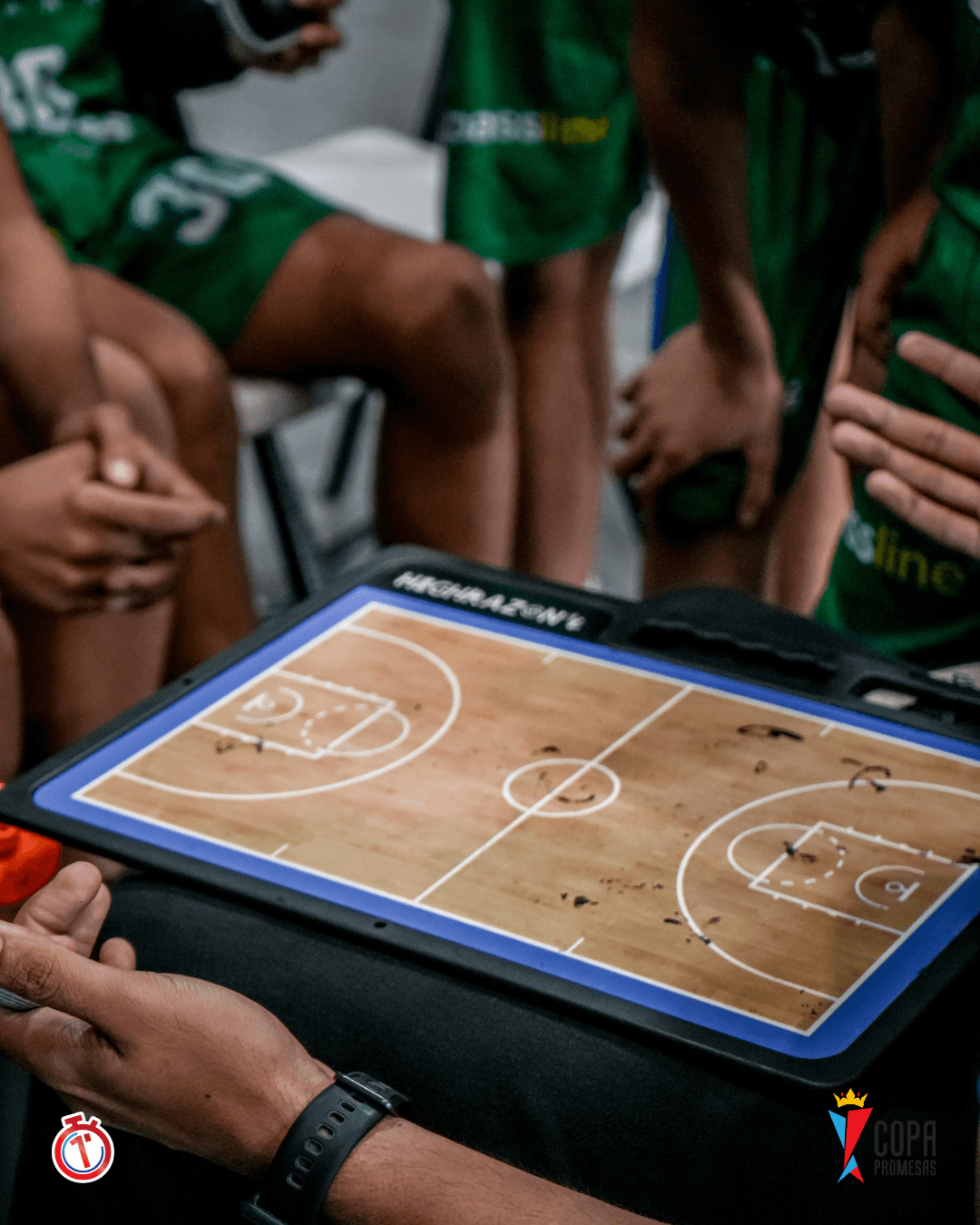 AIP Fighting Owls vs Wild Lynx — foto 1