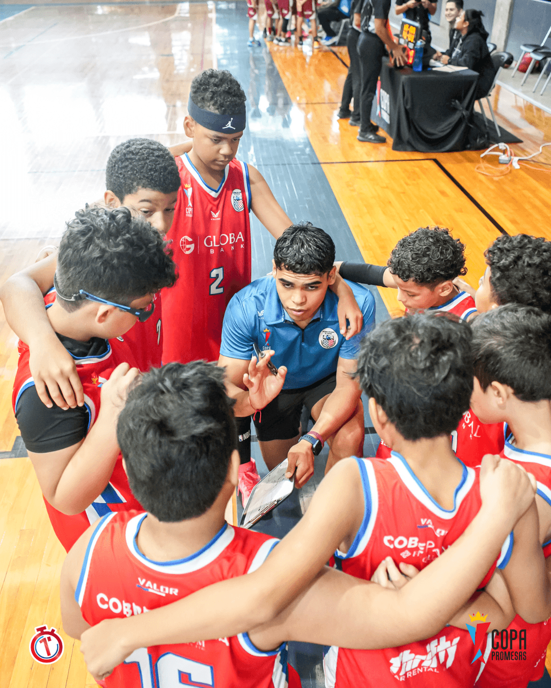Mustang vs CBP Wildcats — foto 1