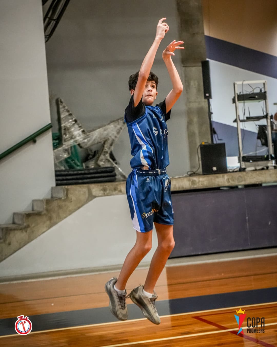 IAE Titans vs Hawks — foto 1