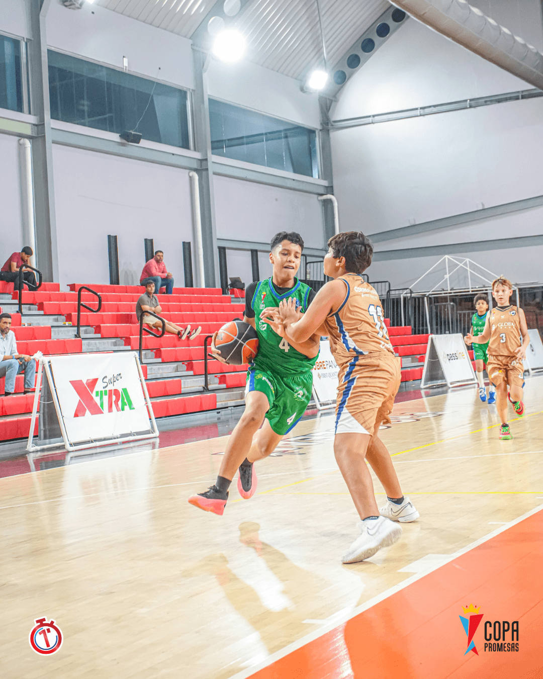 Wild Lynx vs AIP Fighting Owls — foto 10