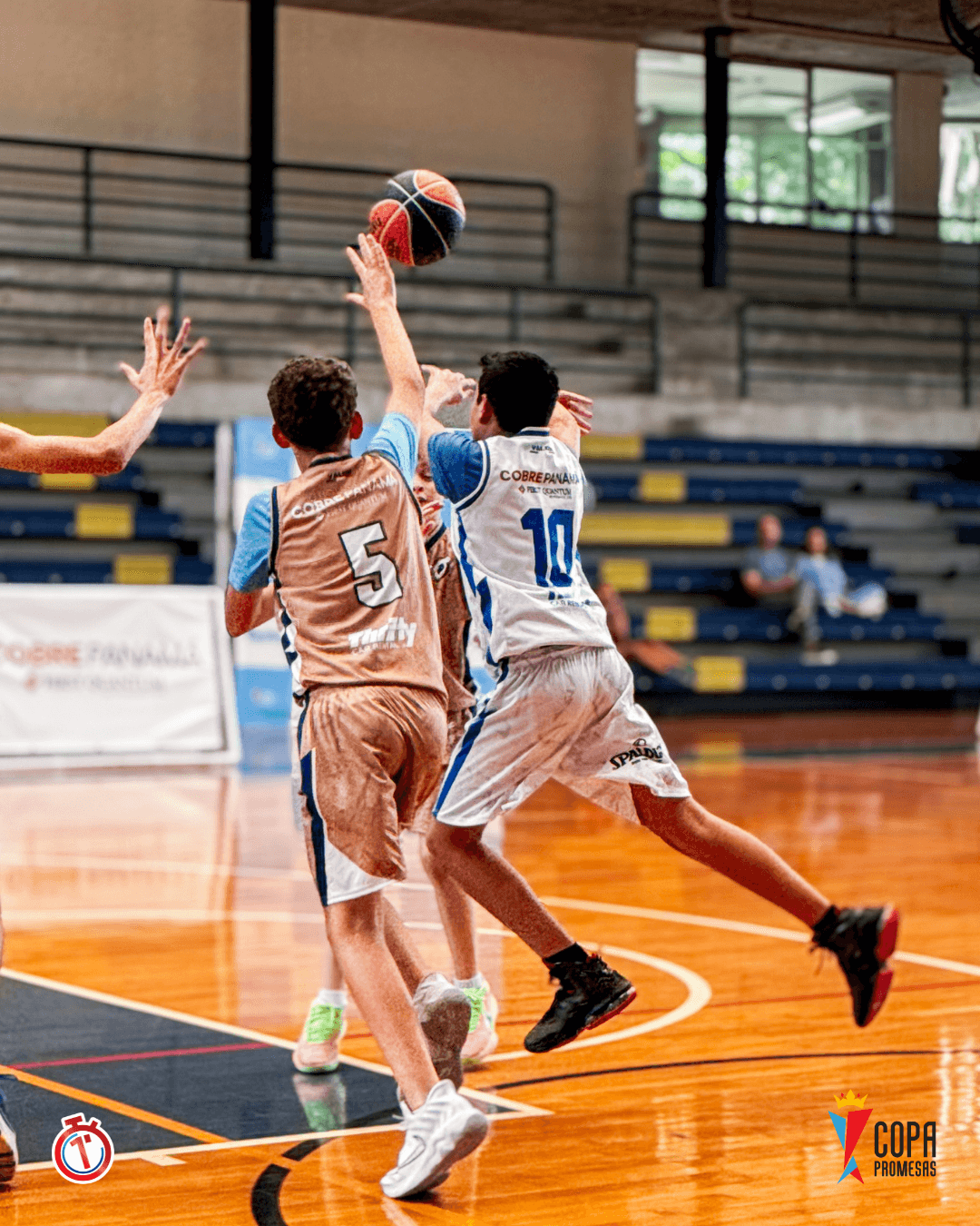 AIP Fighting Owls vs AHP Legends — foto 10