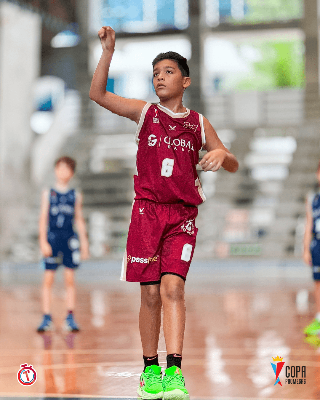 Dragons vs Mustang — foto 10
