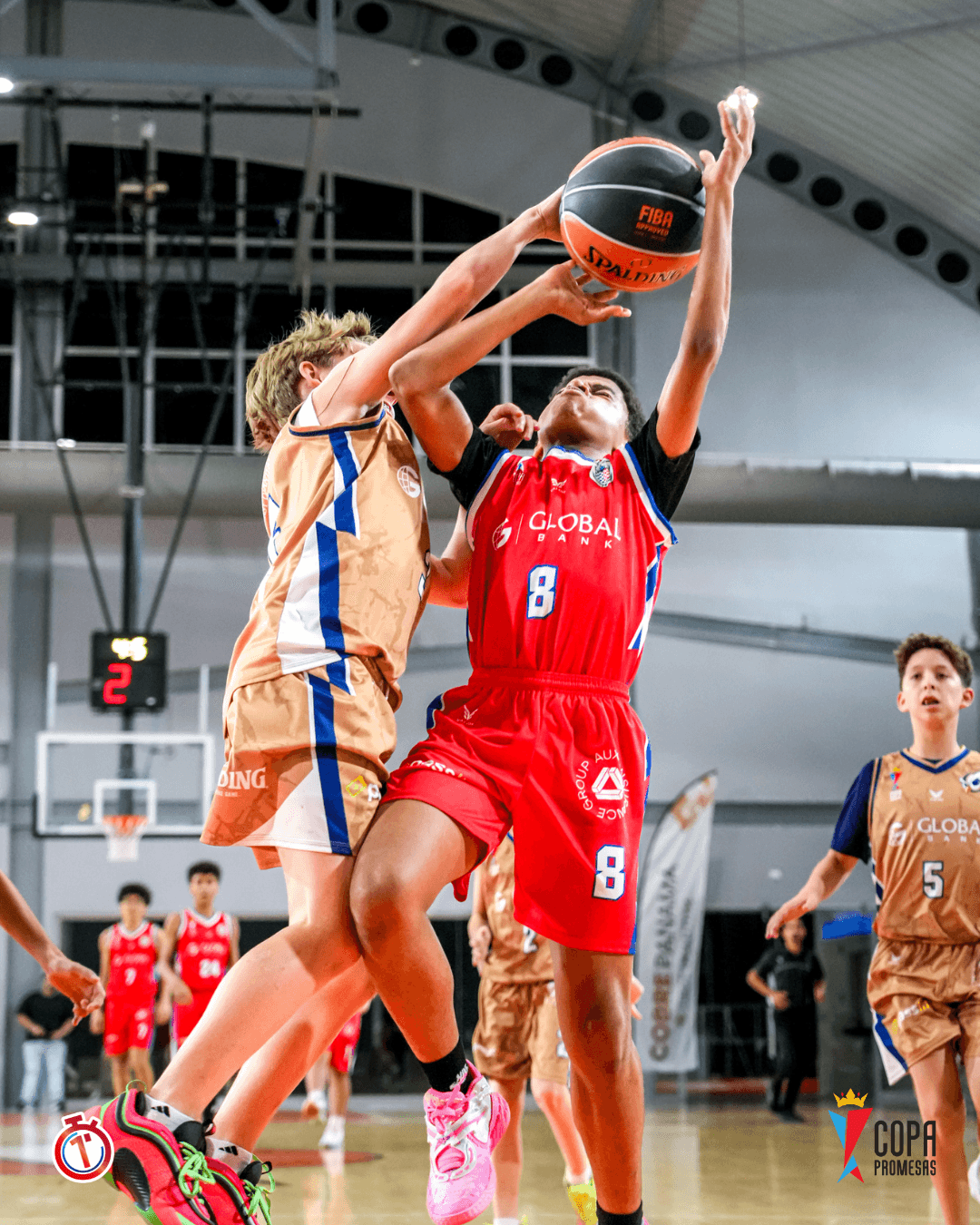 AIP Fighting Owls vs CBP Wildcats — foto 10