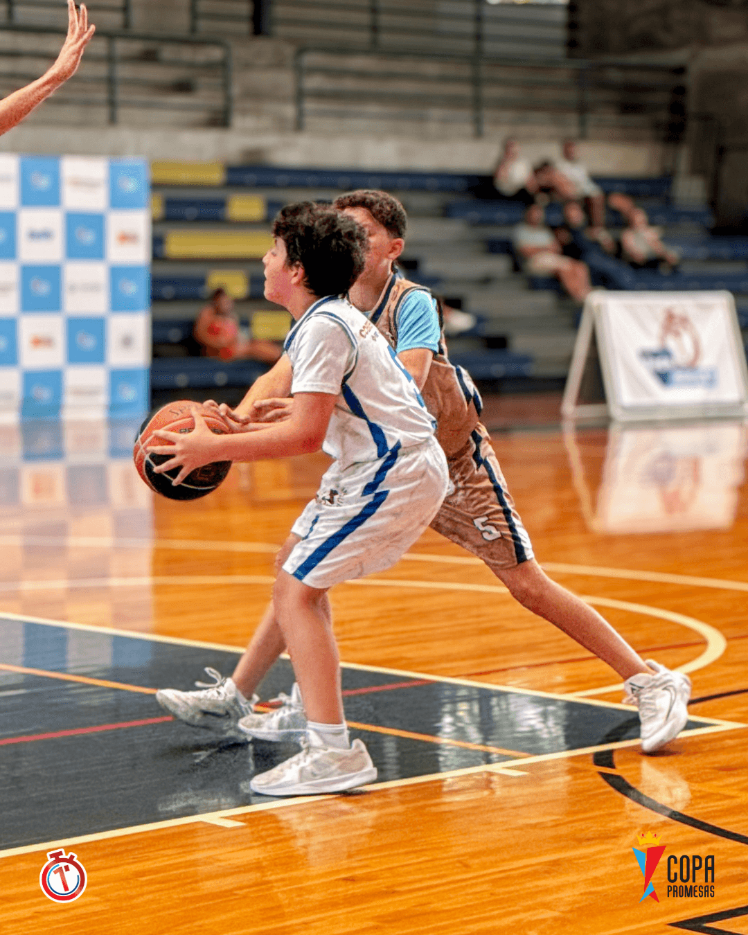 AIP Fighting Owls vs AHP Legends — foto 12