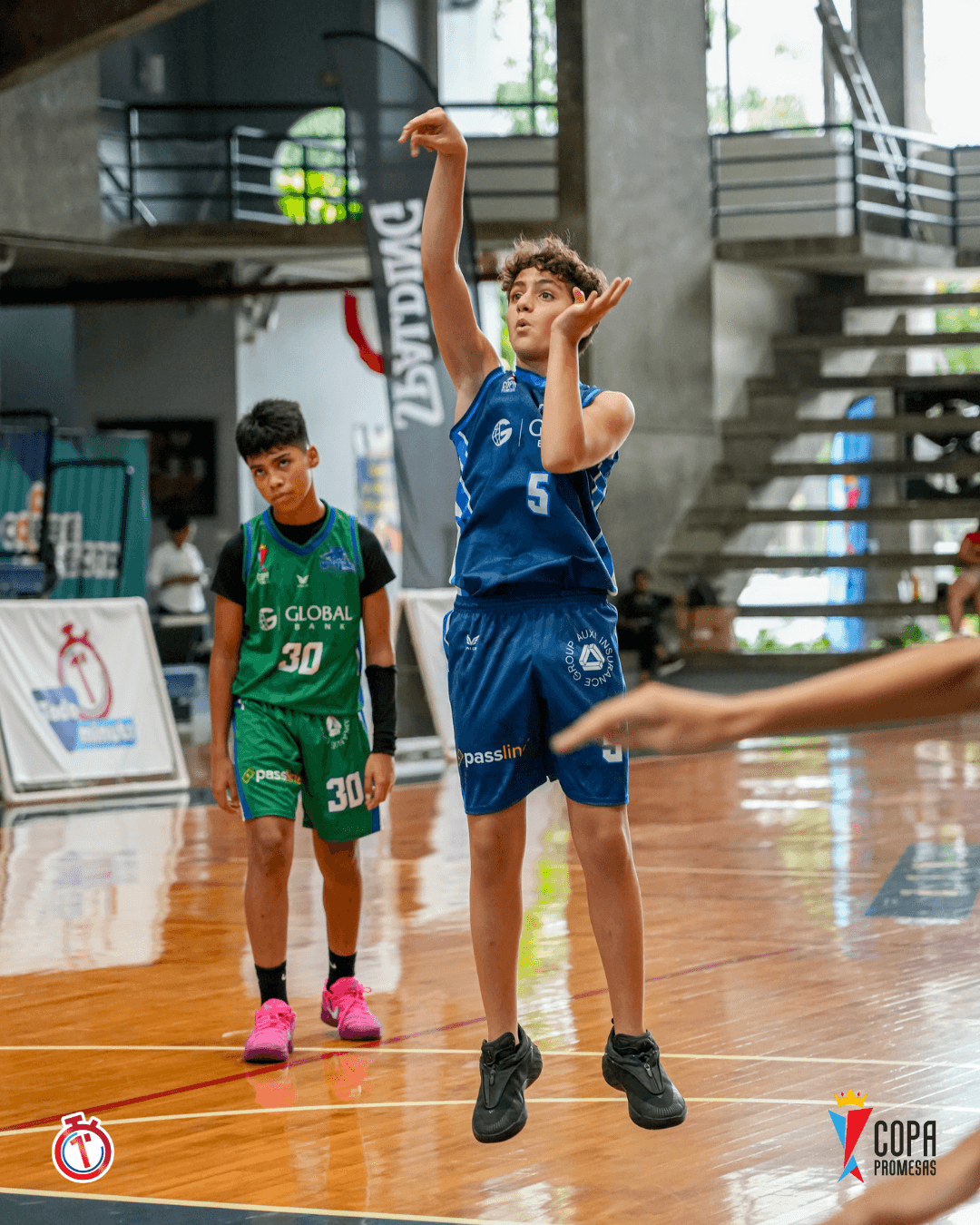 Hawks vs Wild Lynx — foto 12