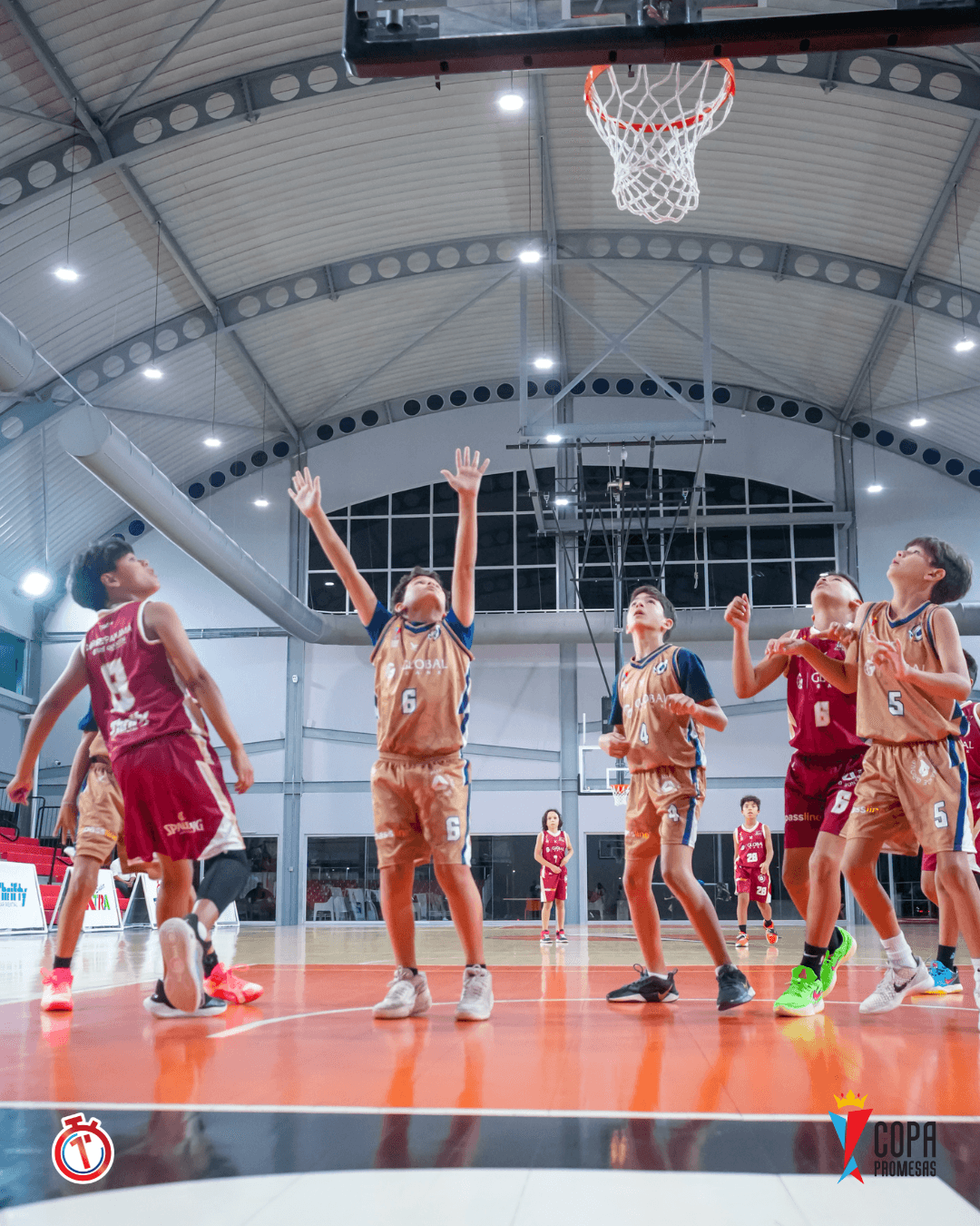 Mustang vs AIP Fighting Owls — foto 14