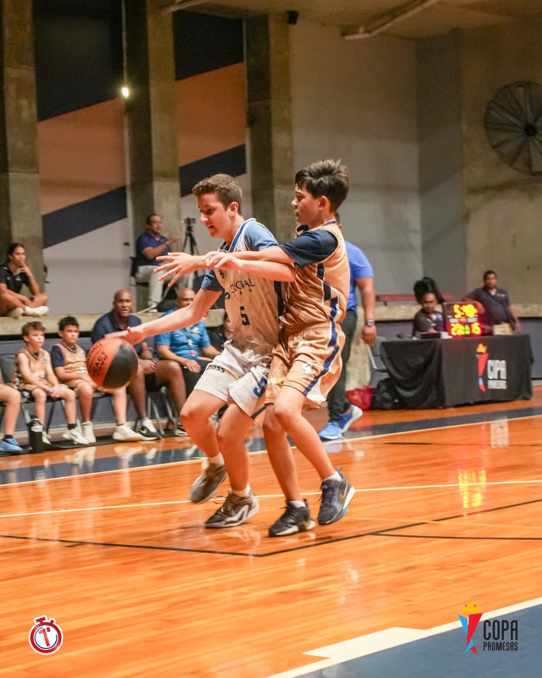 AHP Legends vs AIP Fighting Owls — foto 15