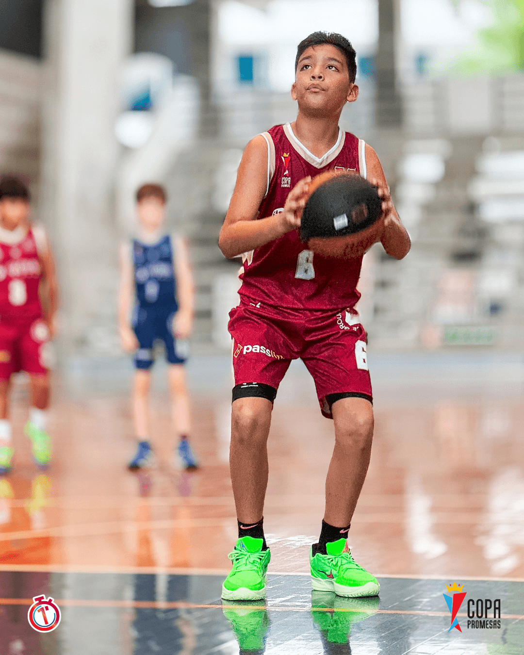 Dragons vs Mustang — foto 16