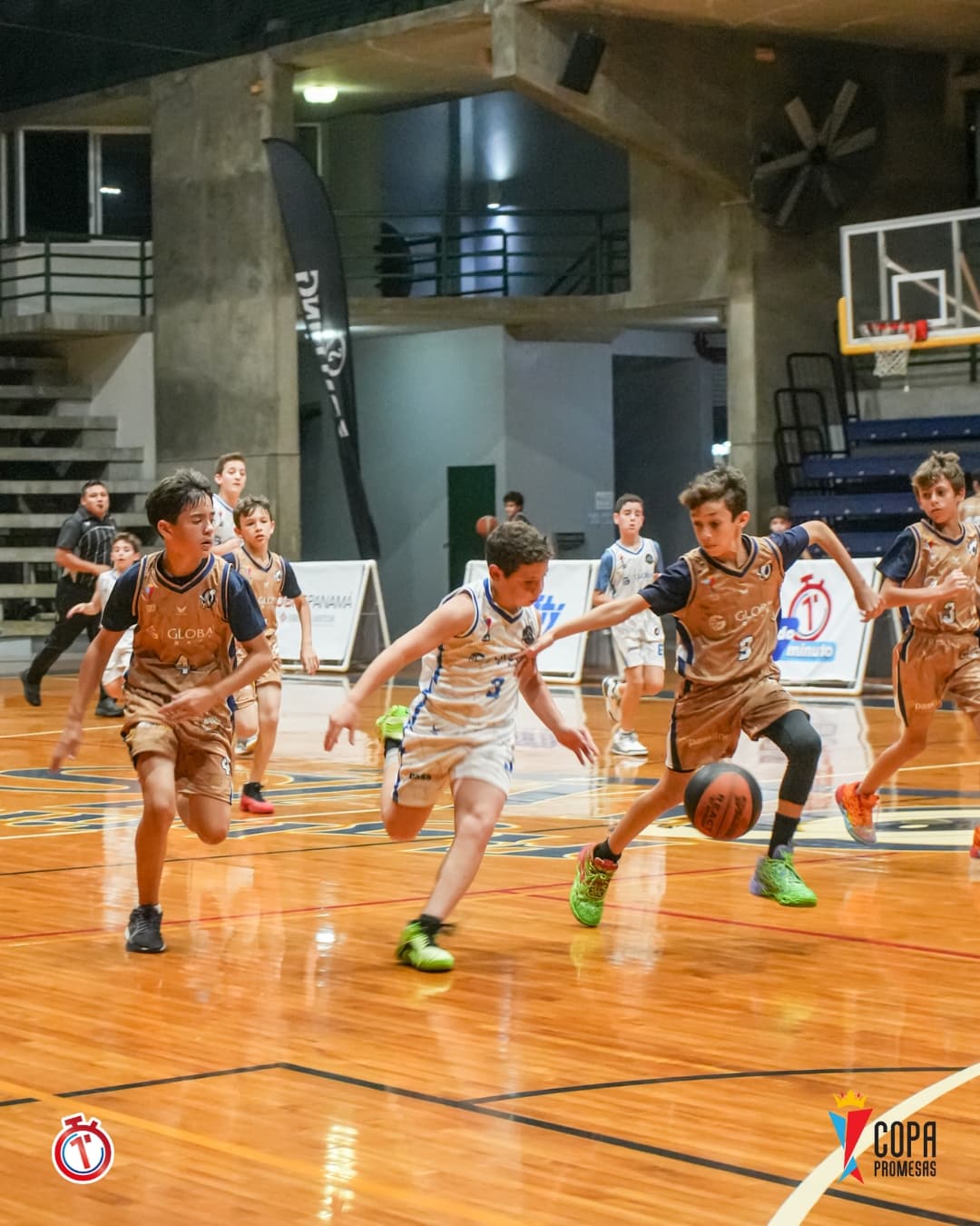 AHP Legends vs AIP Fighting Owls — foto 16