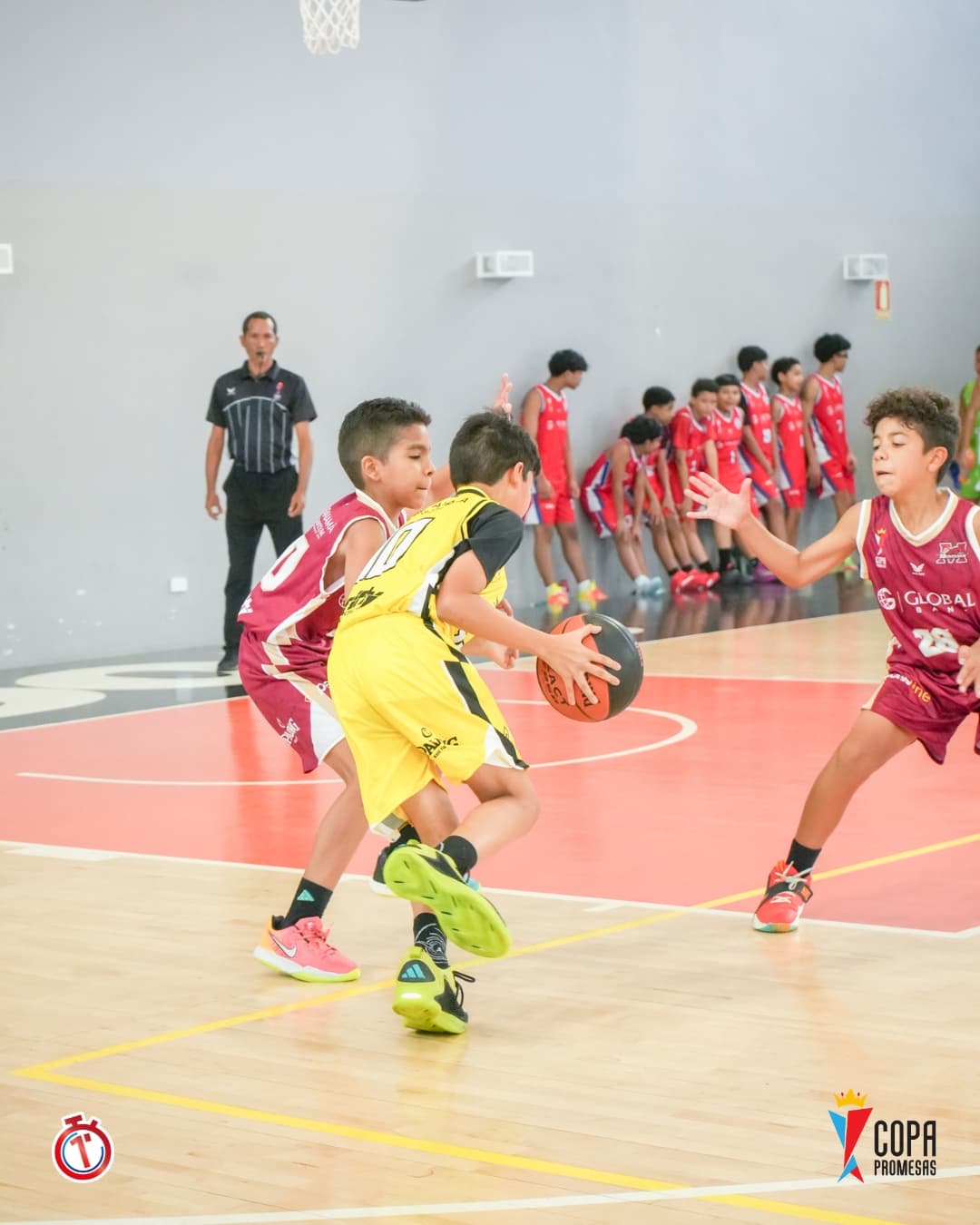 Mustang vs Colegio Javier — foto 17