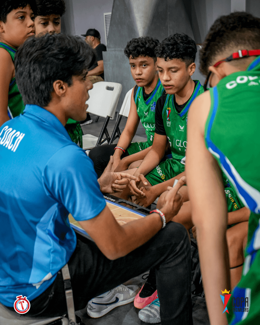 AIP Fighting Owls vs Wild Lynx — foto 2