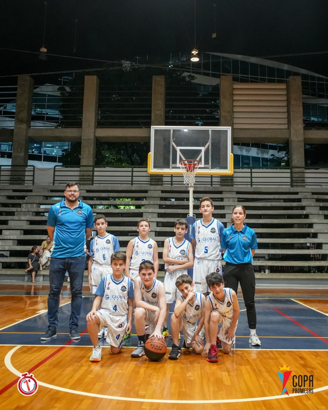 AHP Legends vs AIP Fighting Owls — foto 2