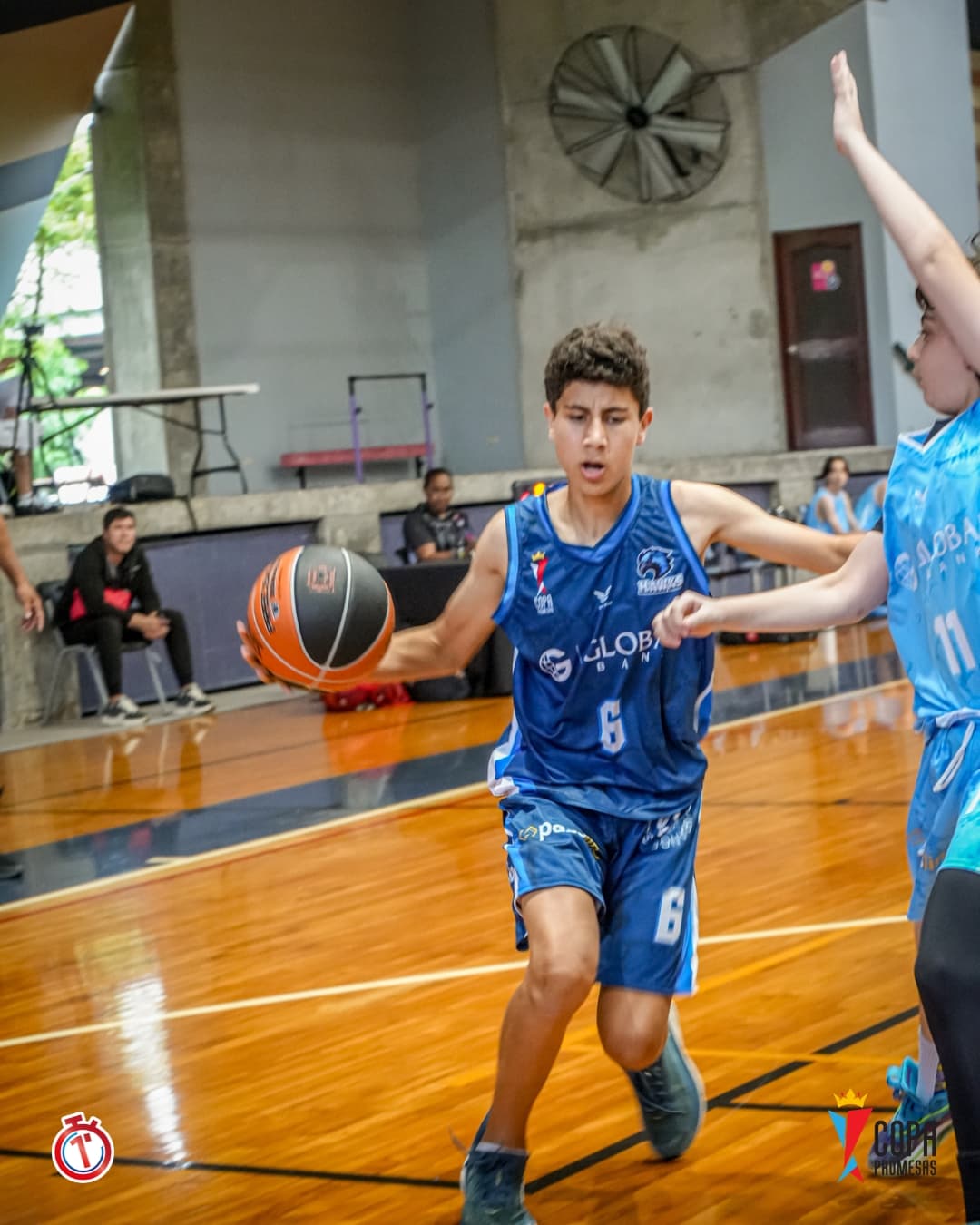 IAE Titans vs Hawks — foto 2
