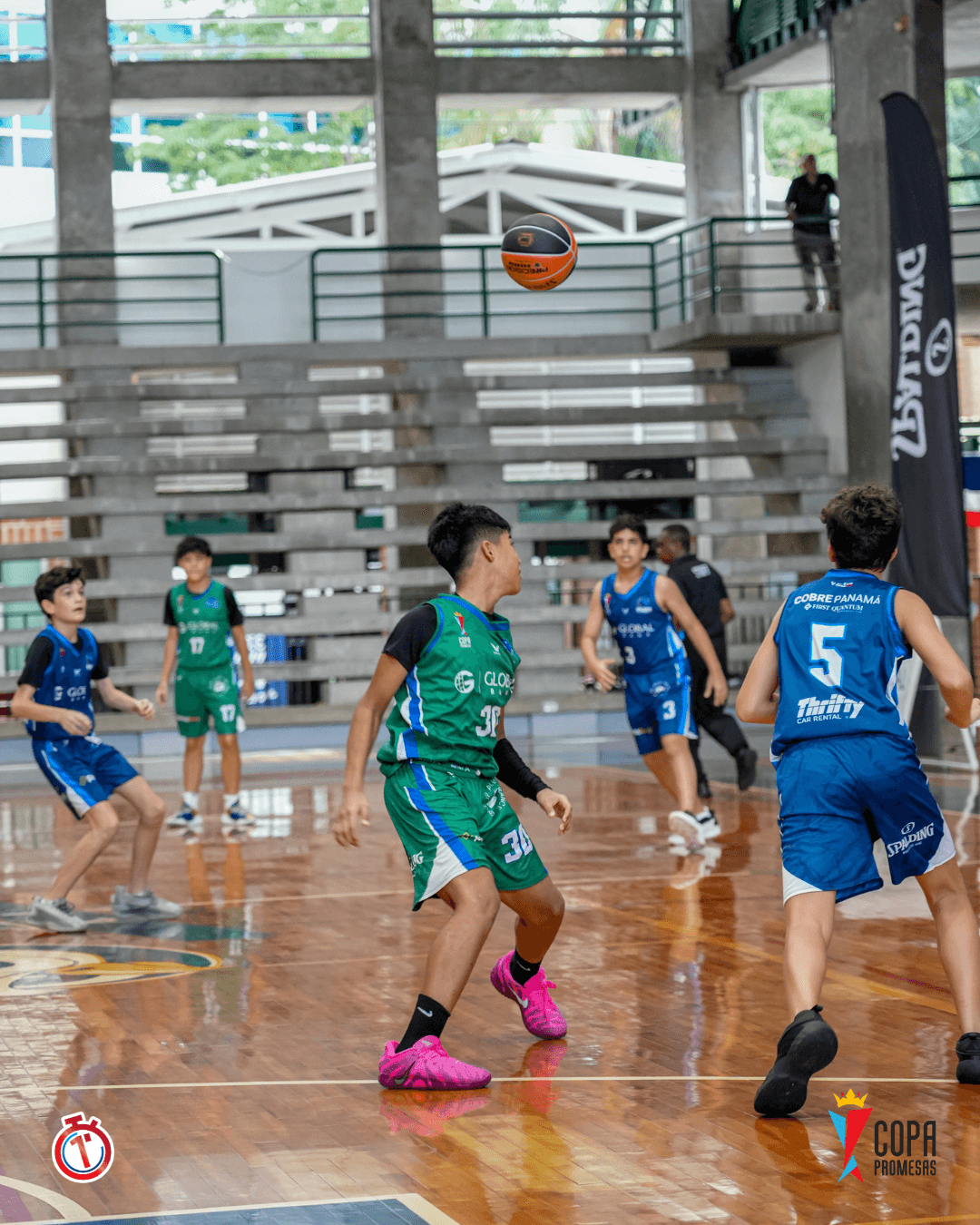 Hawks vs Wild Lynx — foto 20