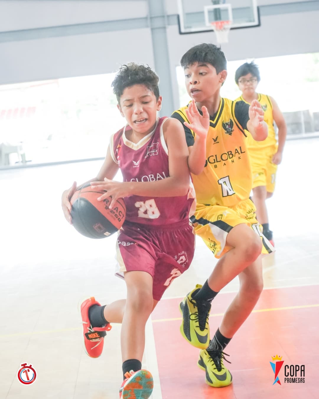 Mustang vs Colegio Javier — foto 3