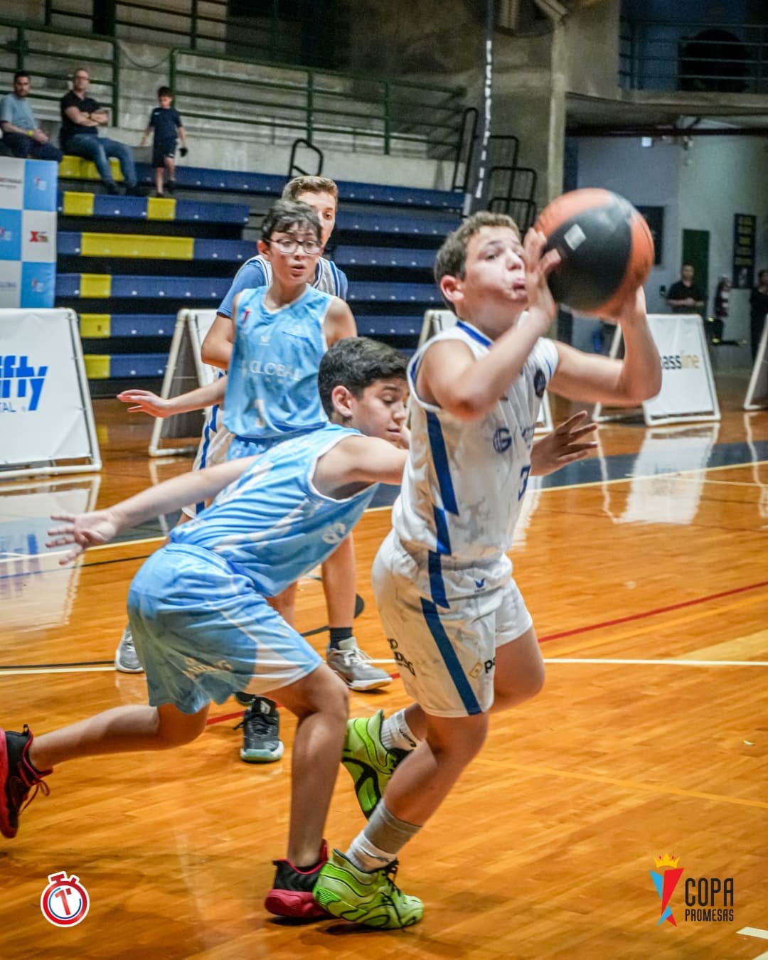 AHP Legends vs IAE Titans — foto 1