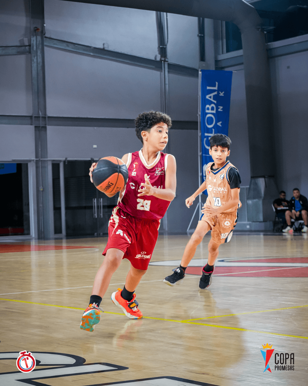 Mustang vs AIP Fighting Owls — foto 5