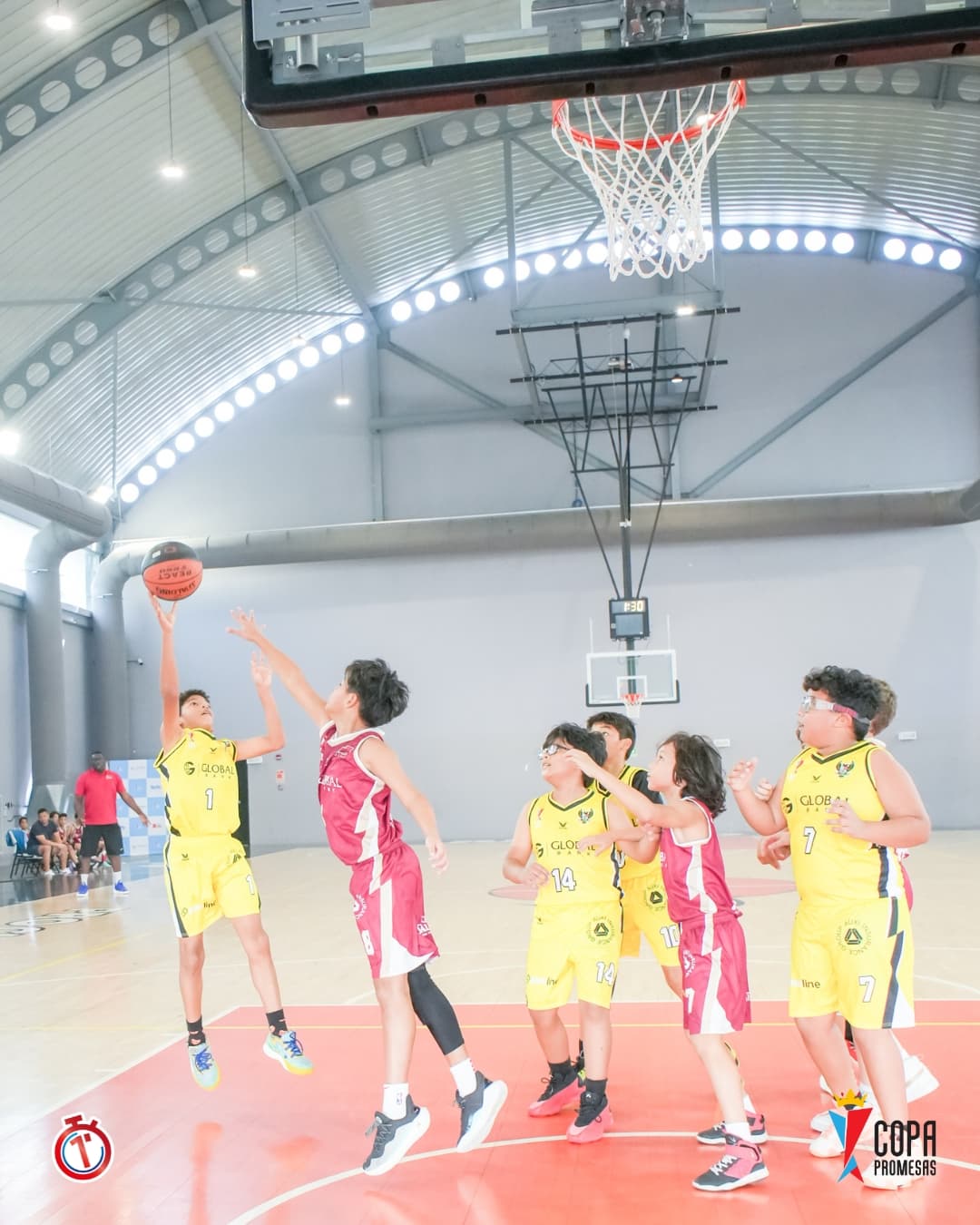 Mustang vs Colegio Javier — foto 4