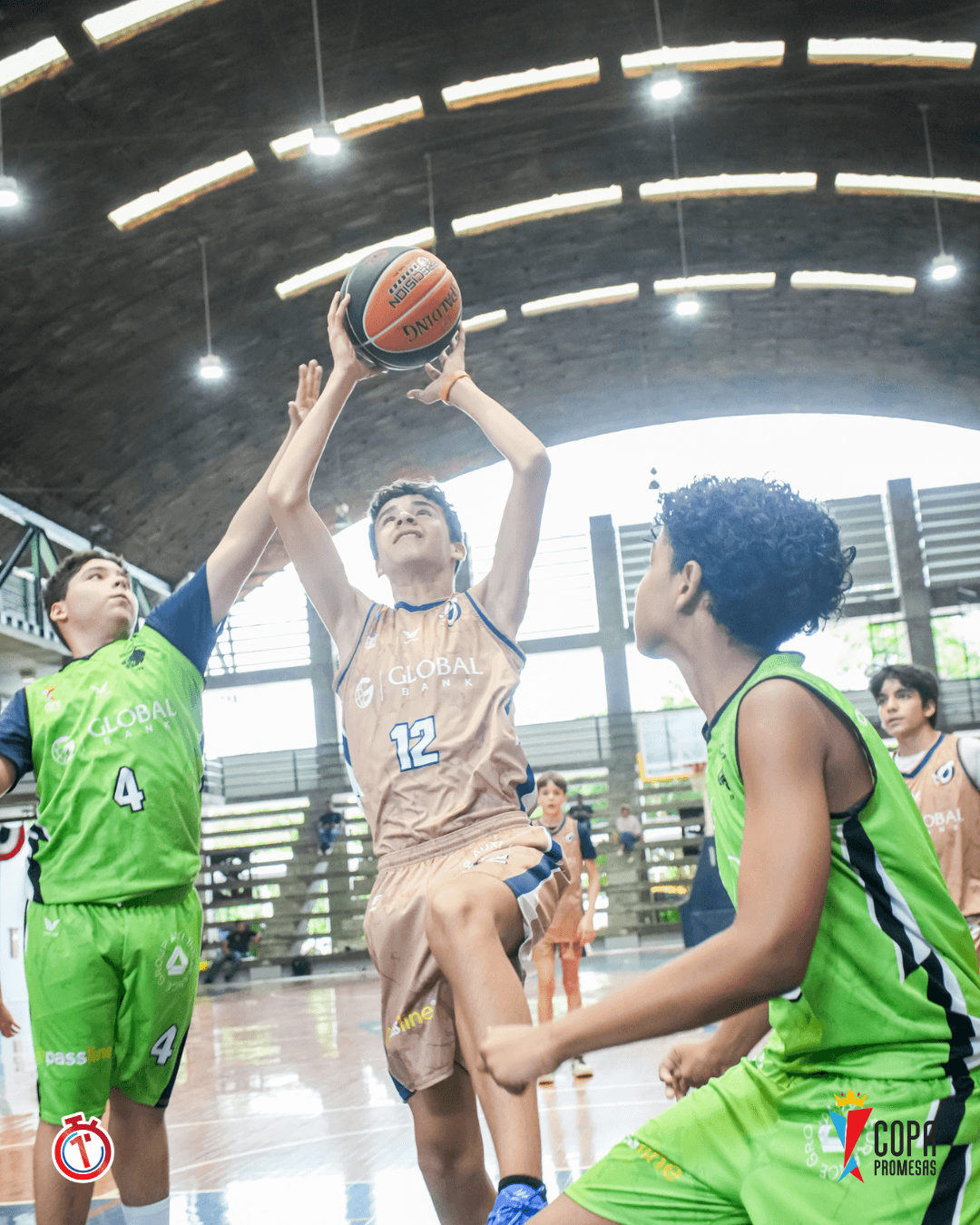 AIP Fighting Owls vs Green Panthers — foto 4
