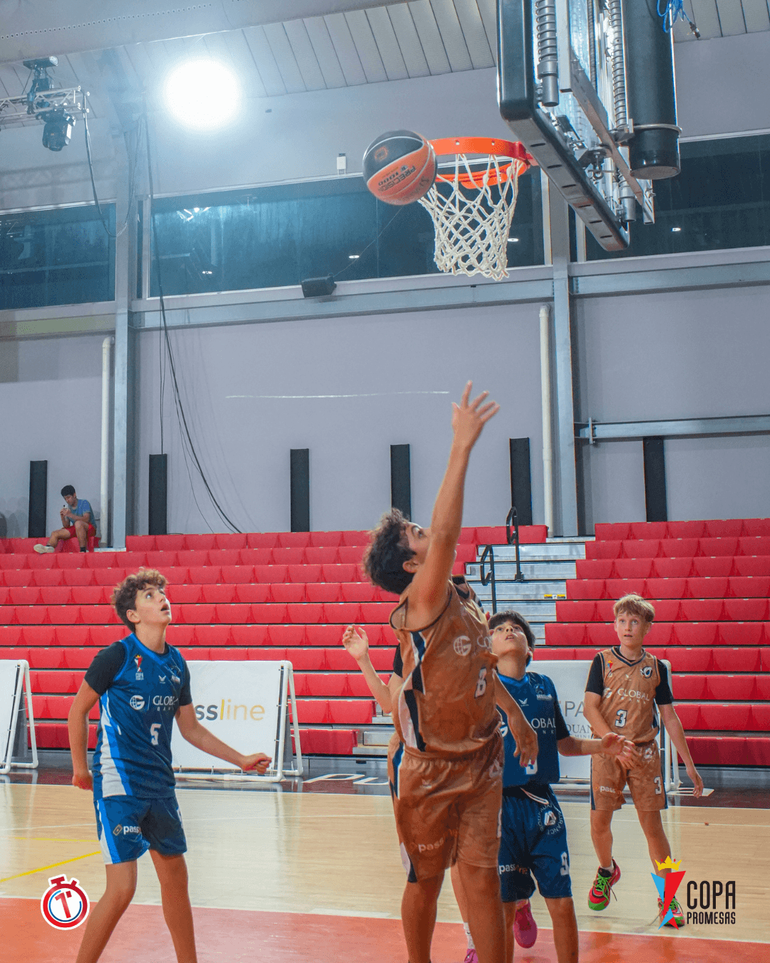AIP Fighting Owls vs Hawks — foto 4