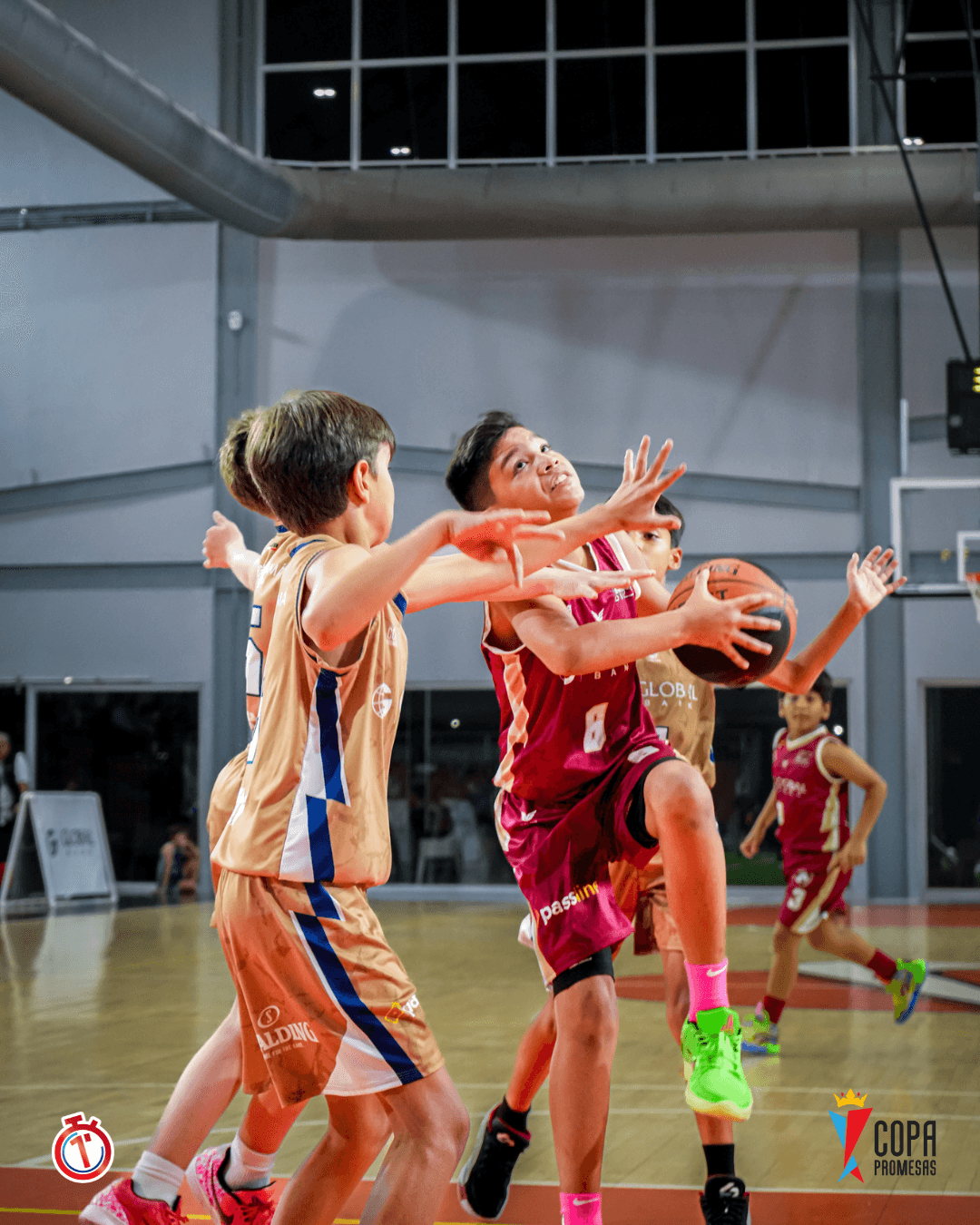 Mustang vs AIP Fighting Owls — foto 16