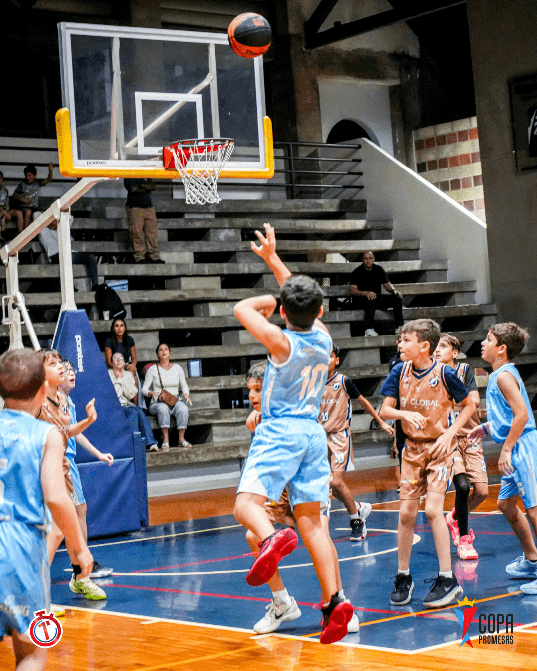 IAE Titans vs AIP Fighting Owls — foto 5