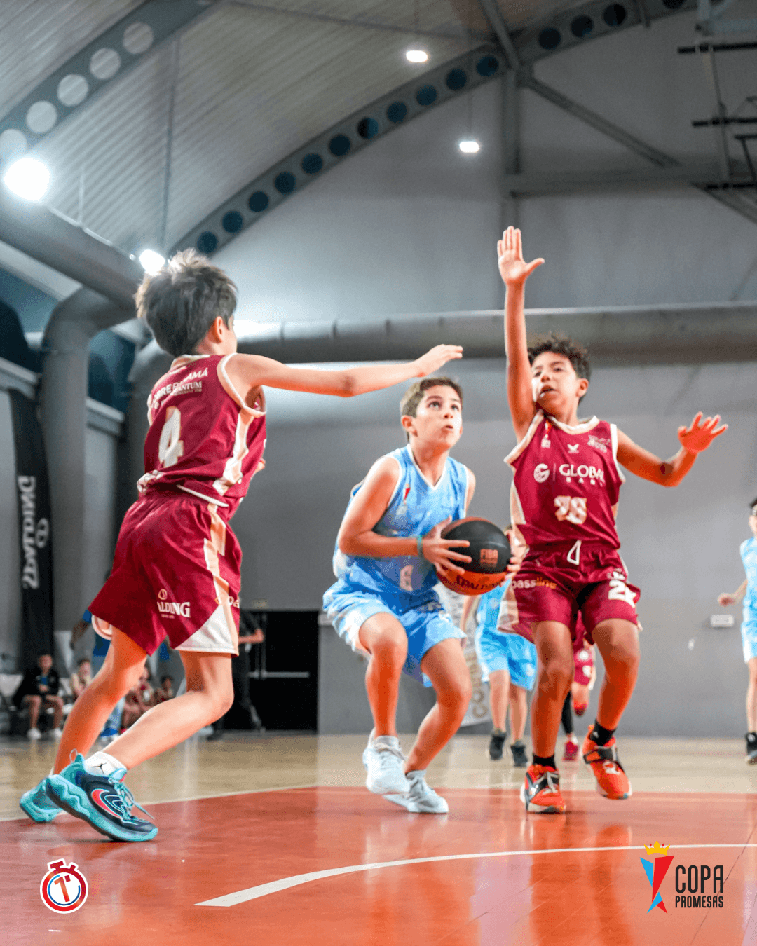 IAE Titans vs Mustang — foto 5
