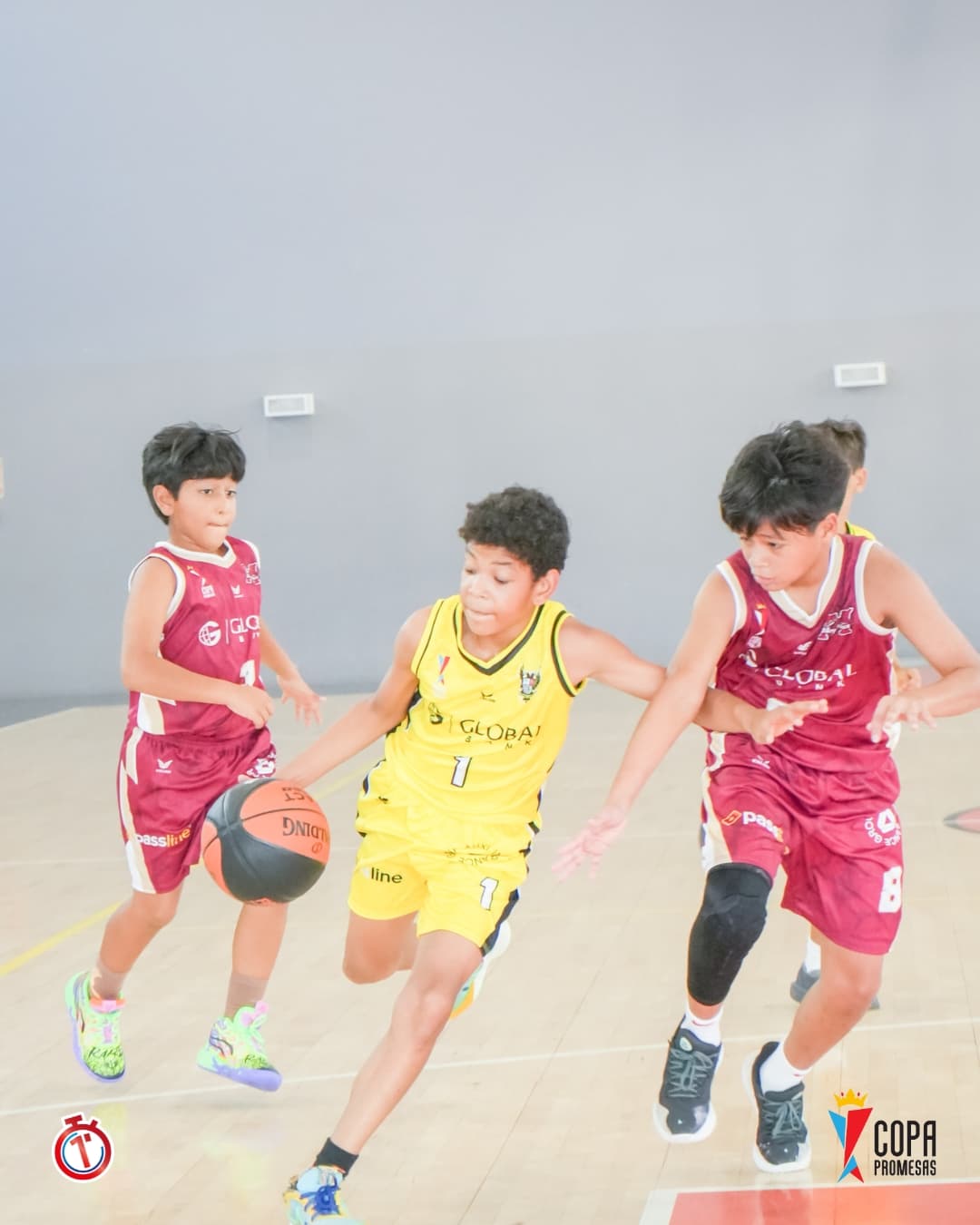 Mustang vs Colegio Javier — foto 6