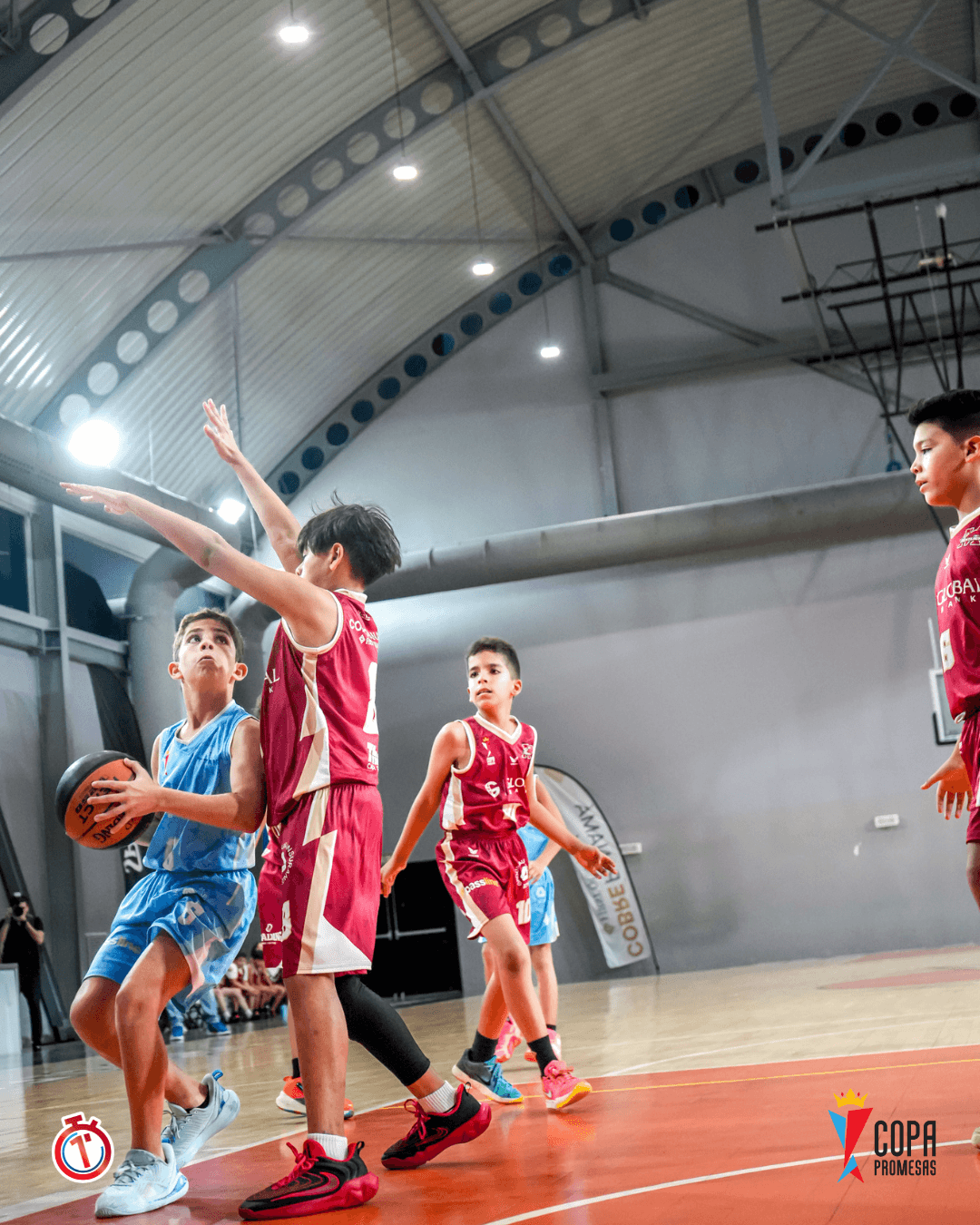 IAE Titans vs Mustang — foto 6