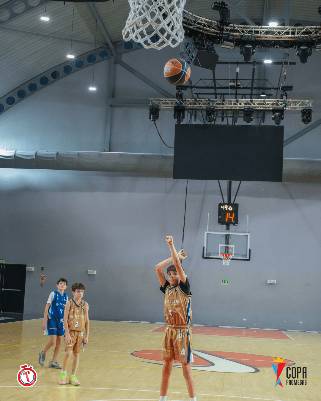 AIP Fighting Owls vs Hawks — foto 6