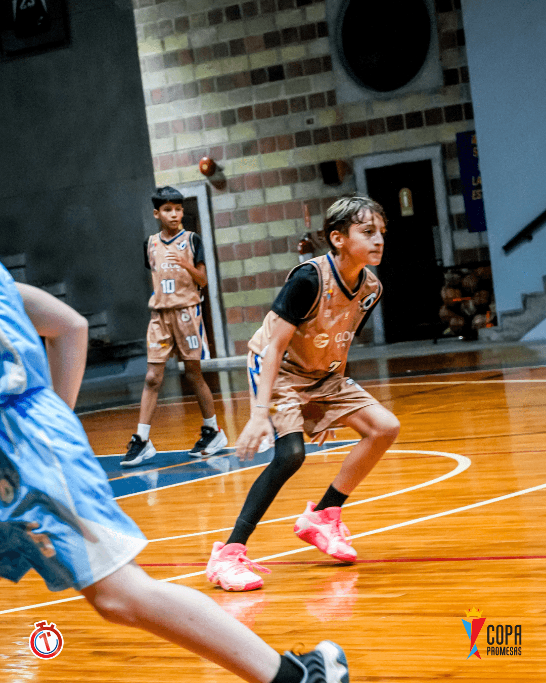 IAE Titans vs AIP Fighting Owls — foto 7