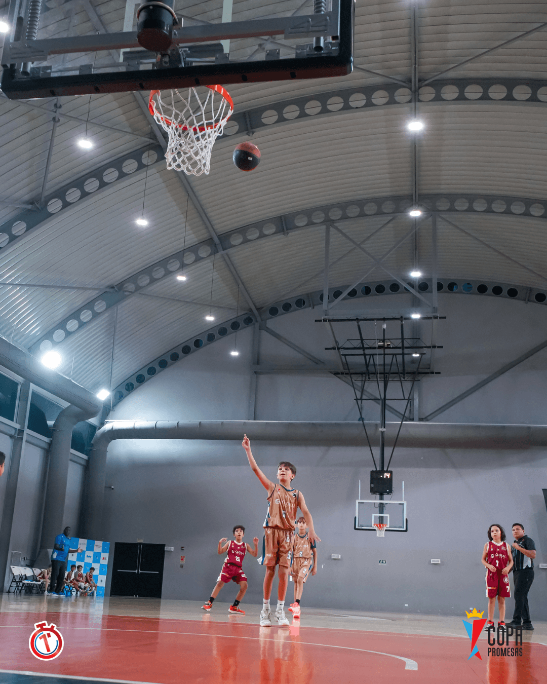 Mustang vs AIP Fighting Owls — foto 7
