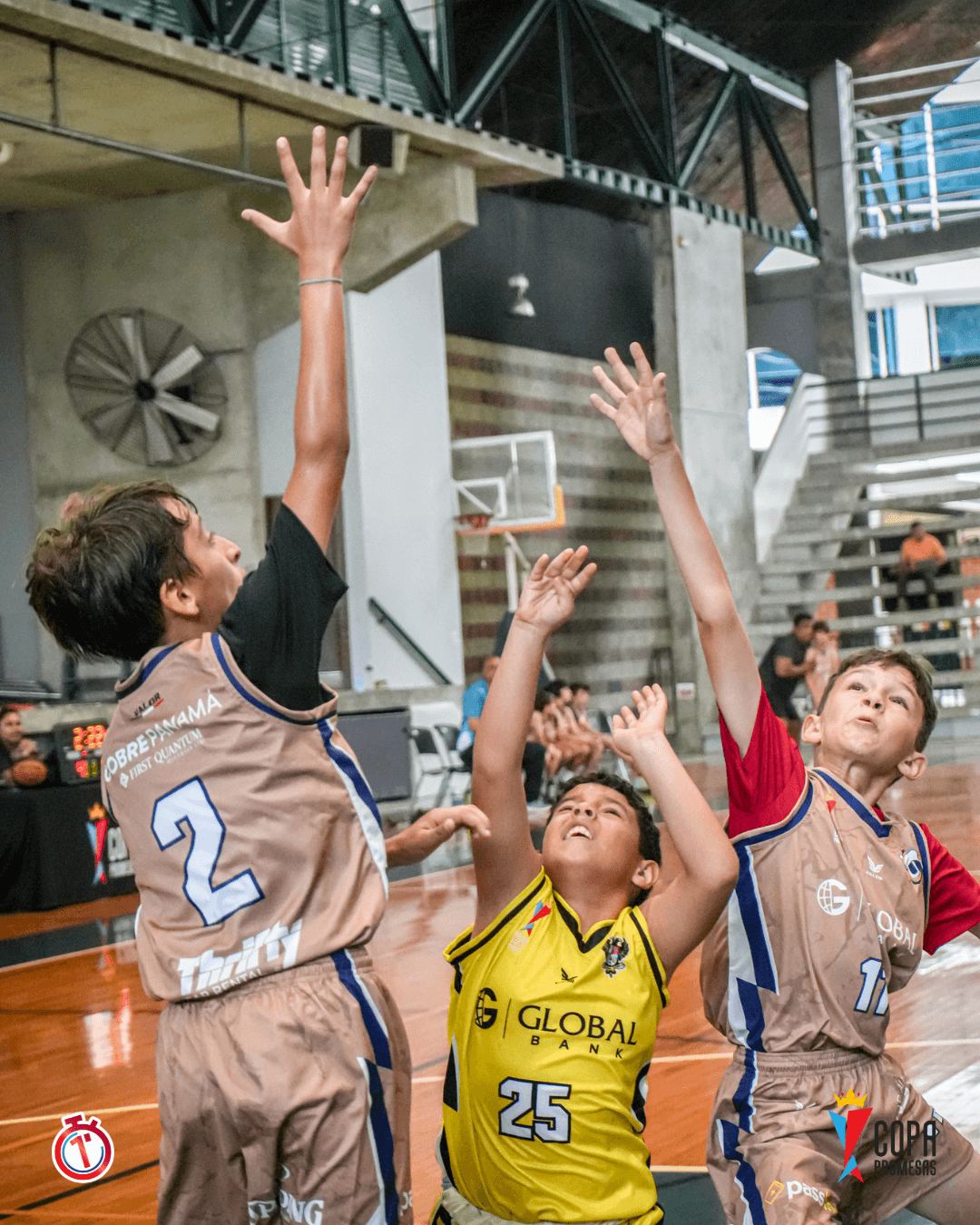 AIP Fighting Owls vs Colegio Javier — foto 7