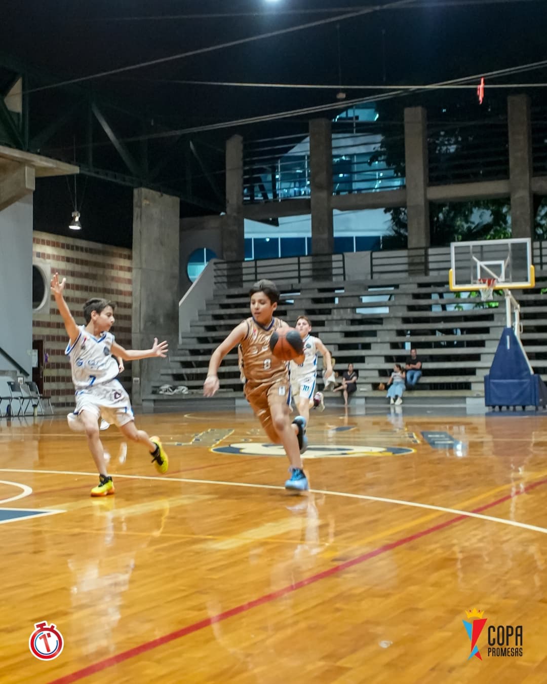 AHP Legends vs AIP Fighting Owls — foto 8