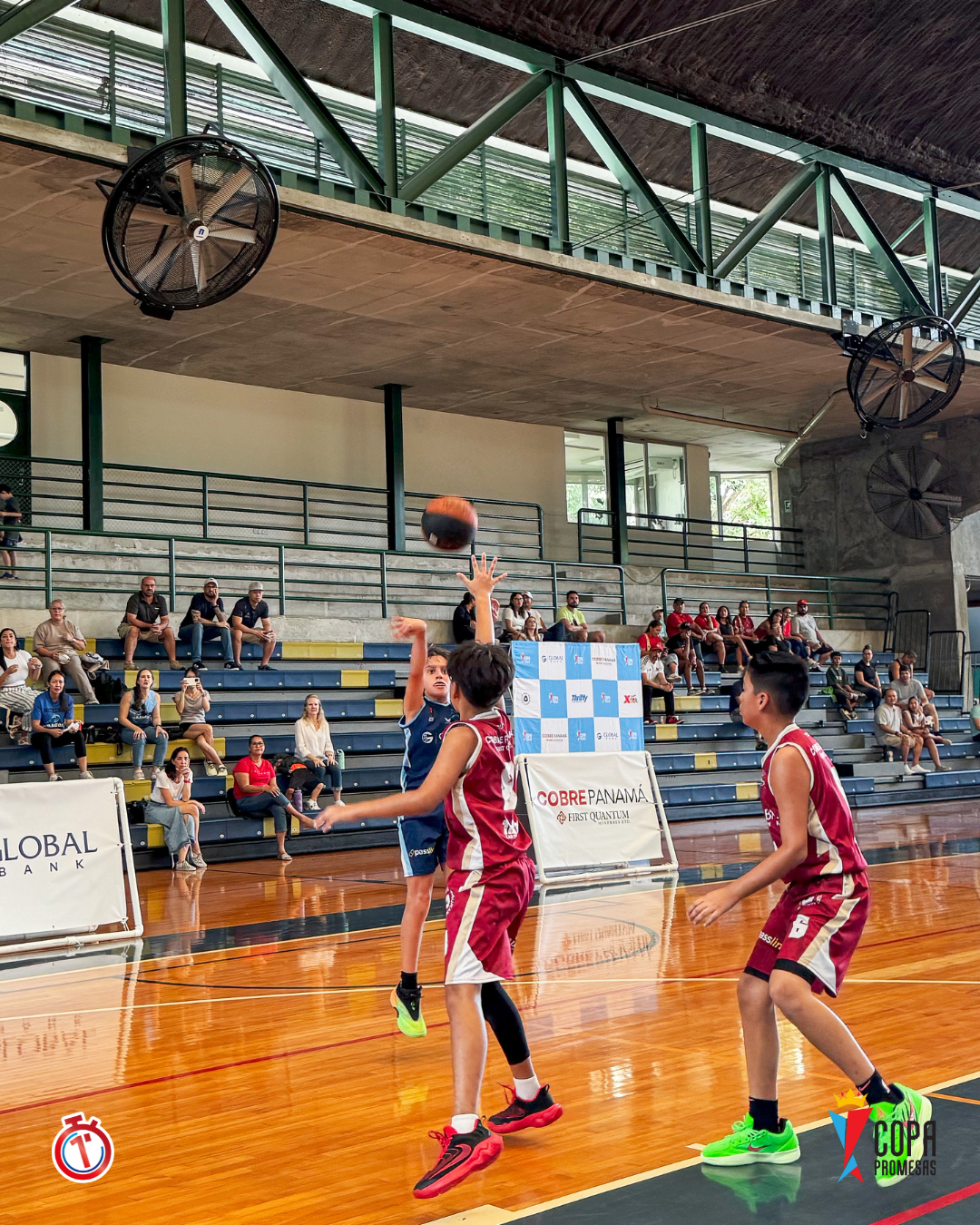 Dragons vs Mustang — foto 8