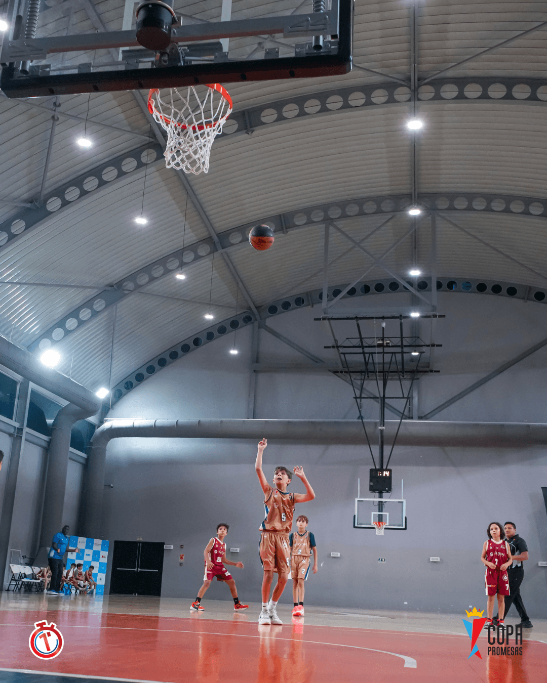 Mustang vs AIP Fighting Owls — foto 8