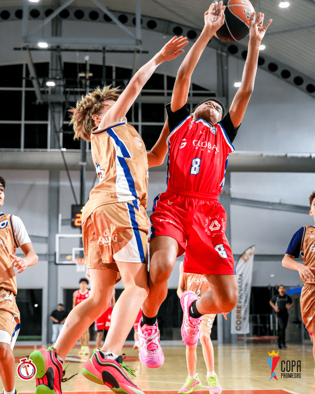 AIP Fighting Owls vs CBP Wildcats — foto 9